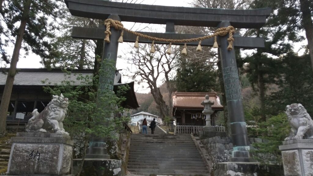 諏訪大社